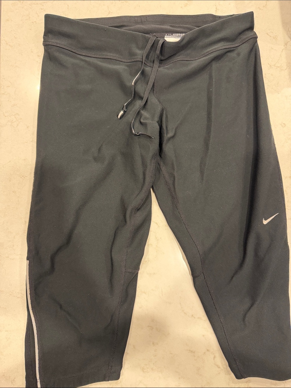Nike Women’s Black Capri Leggings with Subtle Swoosh
